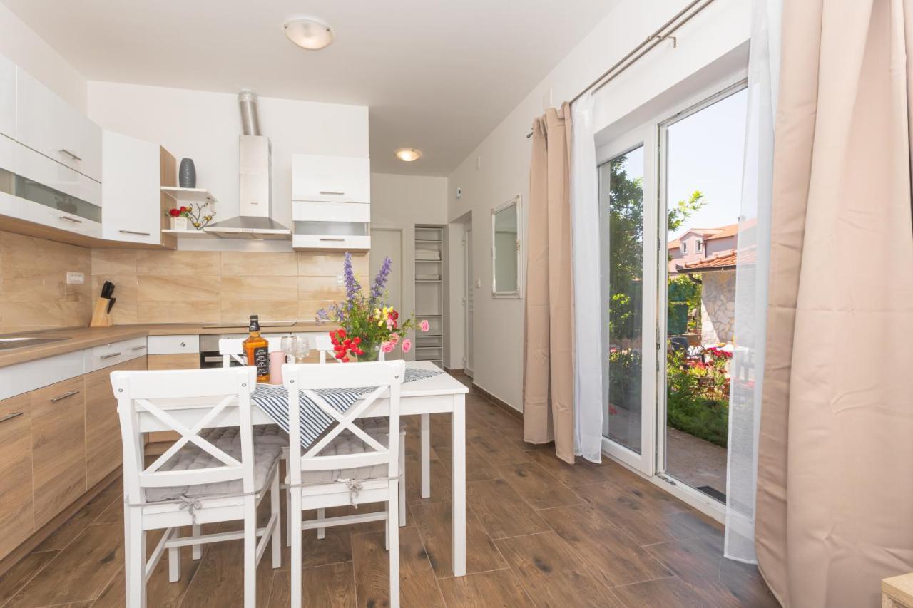 Mara Appartement Šibenik Buitenkant foto